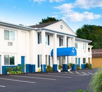 Rodeway Inn Middletown - Newport Exterior