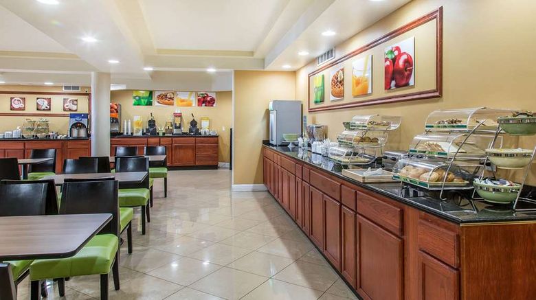 <b>Quality Inn & Suites Middletown Restaurant</b>. Images powered by <a href="https://iceportal.shijigroup.com/" title="IcePortal" target="_blank">IcePortal</a>.