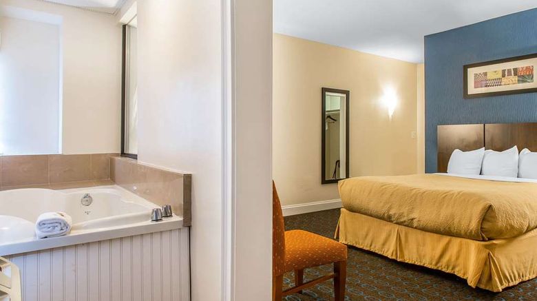 <b>Quality Inn & Suites Middletown Room</b>. Images powered by <a href="https://iceportal.shijigroup.com/" title="IcePortal" target="_blank">IcePortal</a>.