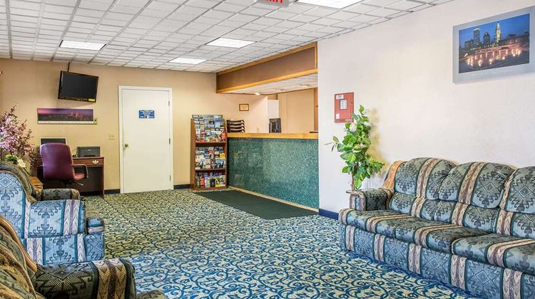 Econo Lodge Lobby