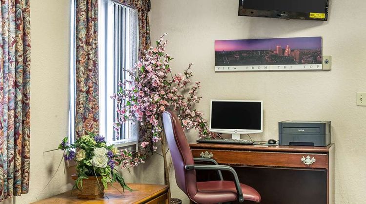 Econo Lodge Other