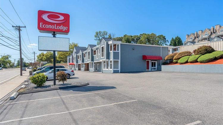 Econo Lodge Exterior