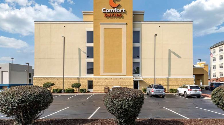 <b>Comfort Suites Exterior</b>. Images powered by <a href="https://iceportal.shijigroup.com/" title="IcePortal" target="_blank">IcePortal</a>.