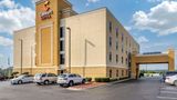 <b>Comfort Suites Exterior</b>. Images powered by <a href="https://iceportal.shijigroup.com/" title="IcePortal" target="_blank">IcePortal</a>.