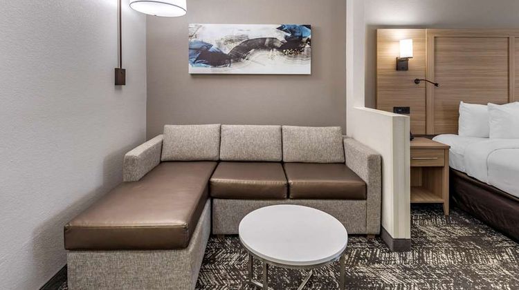 Comfort Suites Room
