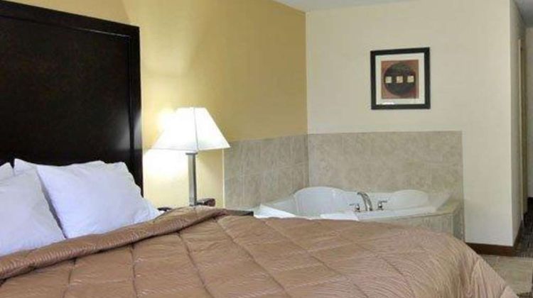 Quality Inn & Suites Greenvile Suite
