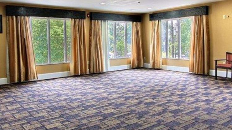 Quality Inn & Suites Greenvile Meeting