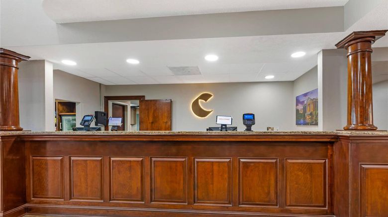 <b>Comfort Suites Sumter Lobby</b>. Images powered by <a href="https://iceportal.shijigroup.com/" title="IcePortal" target="_blank">IcePortal</a>.