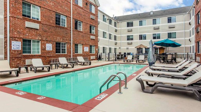 <b>MainStay Suites Greenville Airport Pool</b>. Images powered by <a href="https://iceportal.shijigroup.com/" title="IcePortal" target="_blank">IcePortal</a>.