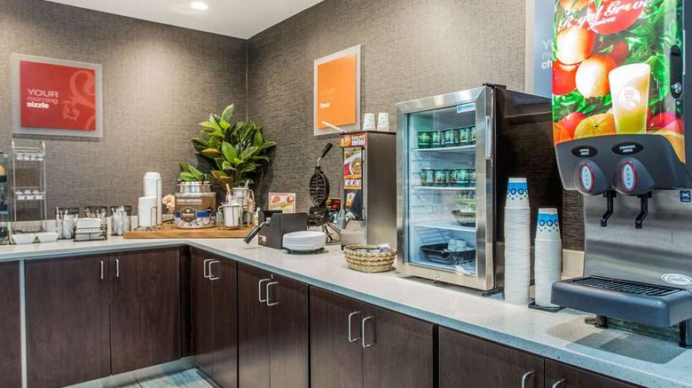 <b>MainStay Suites Greenville Airport Restaurant</b>. Images powered by <a href="https://iceportal.shijigroup.com/" title="IcePortal" target="_blank">IcePortal</a>.