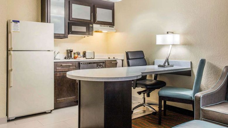 <b>MainStay Suites Greenville Airport Suite</b>. Images powered by <a href="https://iceportal.shijigroup.com/" title="IcePortal" target="_blank">IcePortal</a>.