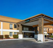 Quality Inn & Suites Richburg Exterior