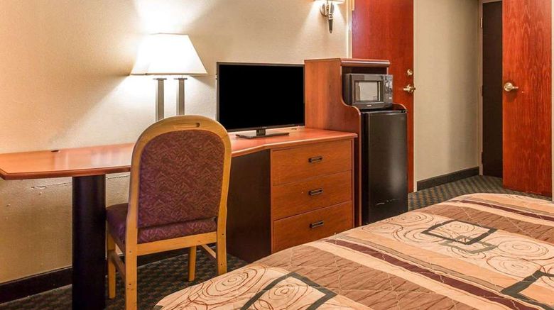 <b>Sleep Inn Room</b>. Images powered by <a href="https://iceportal.shijigroup.com/" title="IcePortal" target="_blank">IcePortal</a>.