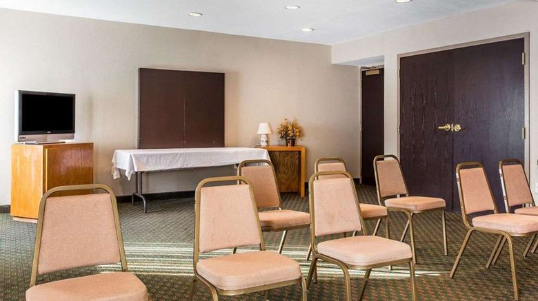 <b>Sleep Inn Meeting</b>. Images powered by <a href="https://iceportal.shijigroup.com/" title="IcePortal" target="_blank">IcePortal</a>.