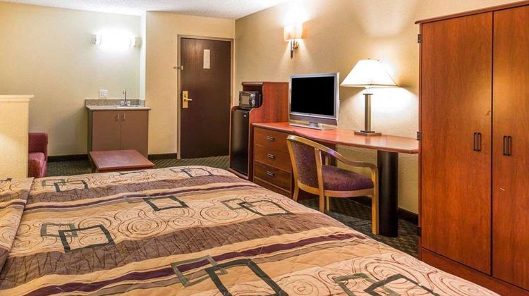 Sleep Inn Suite