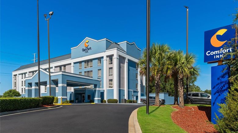 Comfort Inn Exterior. Images powered by <a href="https://iceportal.shijigroup.com" target="_blank" rel="noopener">Ice Portal</a>.