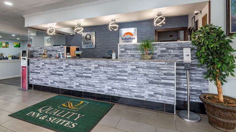 <b>Quality Inn & Suites Lobby</b>. Images powered by <a href="https://iceportal.shijigroup.com/" title="IcePortal" target="_blank">IcePortal</a>.