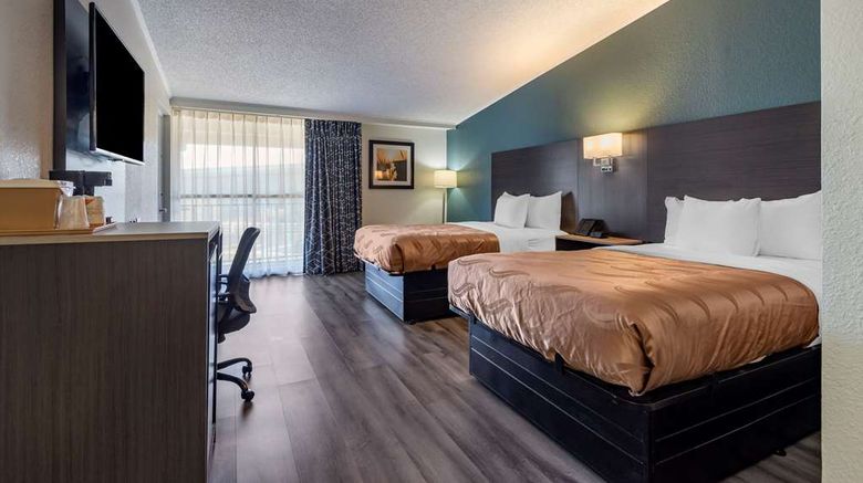 <b>Quality Inn & Suites Room</b>. Images powered by <a href="https://iceportal.shijigroup.com/" title="IcePortal" target="_blank">IcePortal</a>.