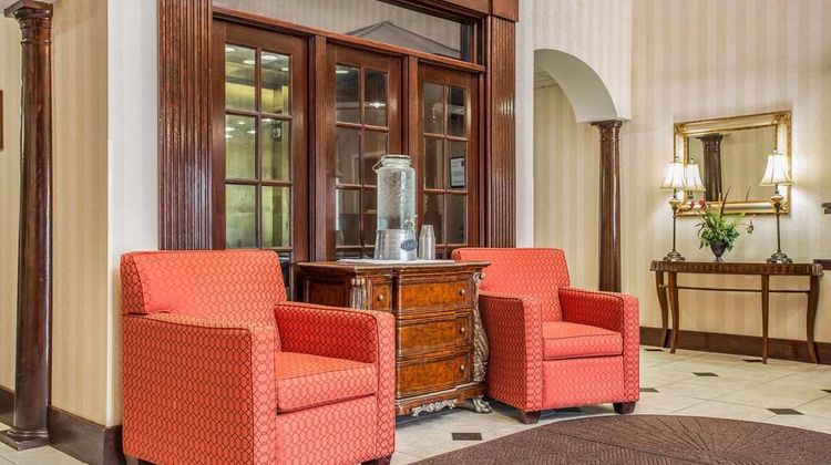 Comfort Inn & Suites Ft Jackson Maingate Lobby