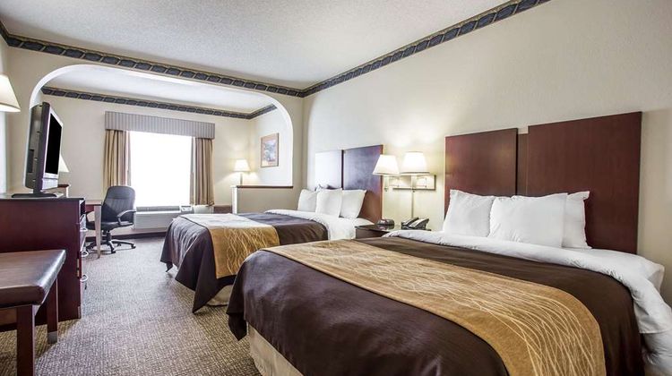 Comfort Inn & Suites Ft Jackson Maingate Suite