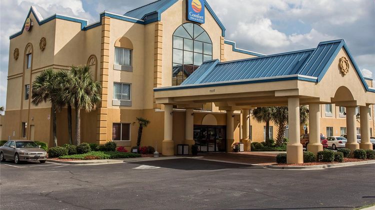 Comfort Inn & Suites Ft Jackson Maingate Exterior