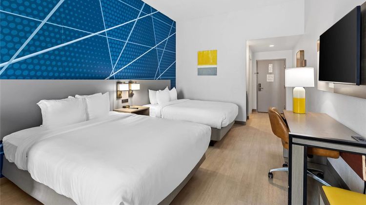 Comfort Inn & Suites Ft Jackson Maingate Suite