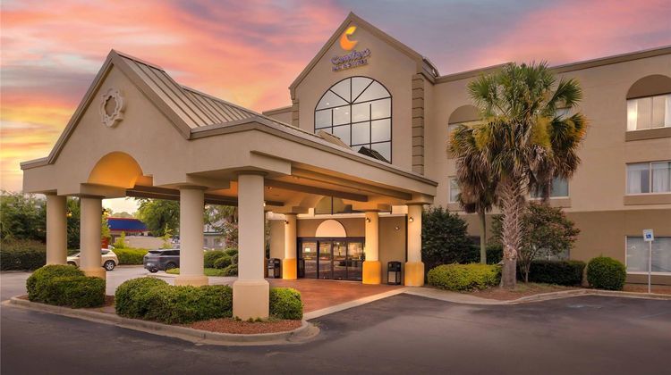 Comfort Inn & Suites Ft Jackson Maingate Exterior