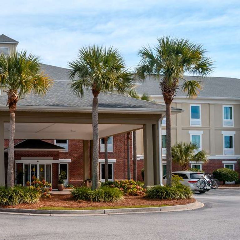 Comfort Inn & Suites Patriots Point