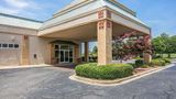 <b>Quality Inn Exterior</b>. Images powered by <a href="https://iceportal.shijigroup.com/" title="IcePortal" target="_blank">IcePortal</a>.