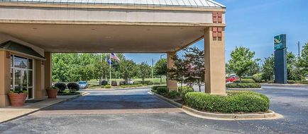 Quality Inn Exterior