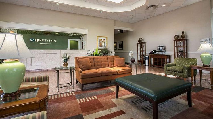 Quality Inn Lobby