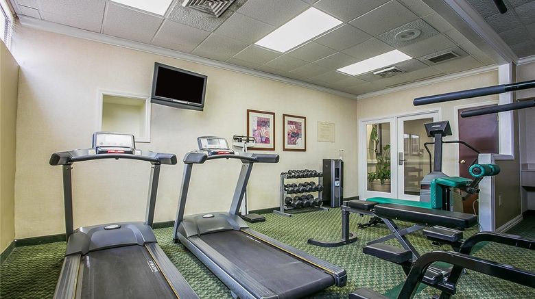 <b>Quality Inn Health</b>. Images powered by <a href="https://iceportal.shijigroup.com/" title="IcePortal" target="_blank">IcePortal</a>.