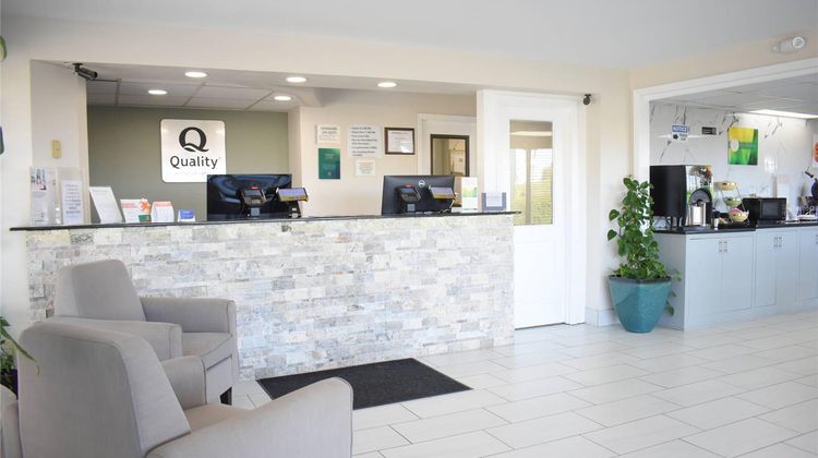 Quality Inn Manning Lobby