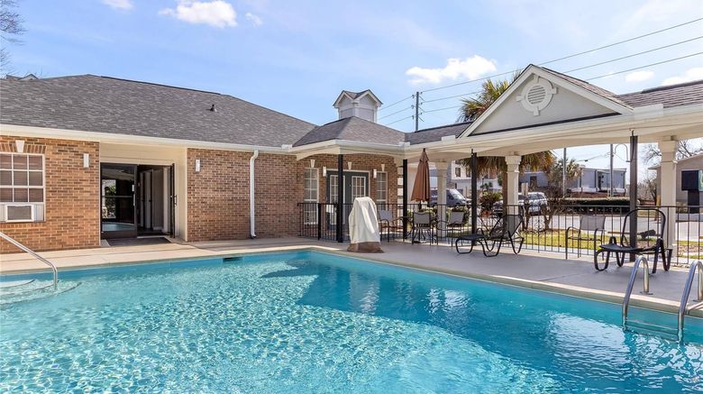 <b>Quality Inn and Suites Lexington Pool</b>. Images powered by <a href="https://iceportal.shijigroup.com/" title="IcePortal" target="_blank">IcePortal</a>.