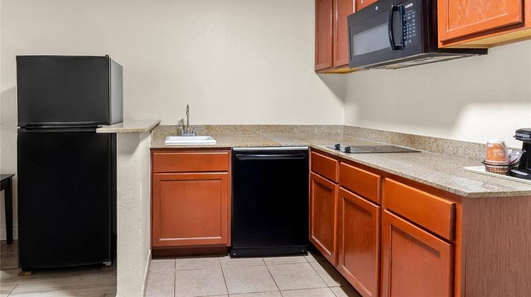 Quality Inn and Suites Lexington Suite