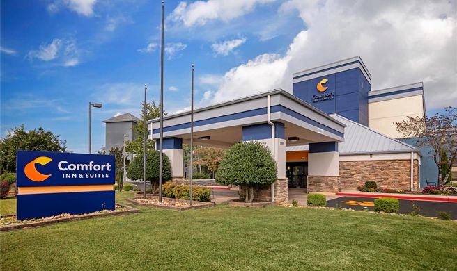 Comfort Inn & Suites Exterior