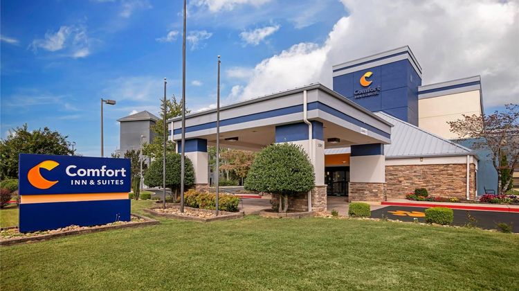 Comfort Inn & Suites Exterior
