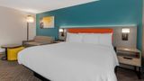 <b>Comfort Inn & Suites Room</b>. Images powered by <a href="https://iceportal.shijigroup.com/" title="IcePortal" target="_blank">IcePortal</a>.