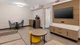 <b>Comfort Inn & Suites Suite</b>. Images powered by <a href="https://iceportal.shijigroup.com/" title="IcePortal" target="_blank">IcePortal</a>.