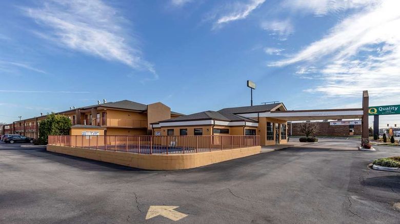 Quality Inn South Exterior. Images powered by <a href="https://iceportal.shijigroup.com" target="_blank" rel="noopener">Ice Portal</a>.