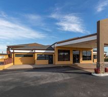 Quality Inn South Exterior