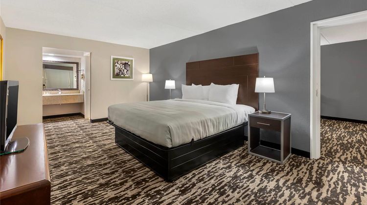 Quality Inn Easley Room