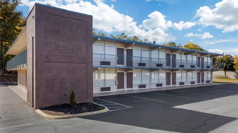 <b>Quality Inn Easley Exterior</b>. Images powered by <a href="https://iceportal.shijigroup.com/" title="IcePortal" target="_blank">IcePortal</a>.