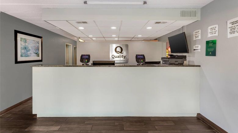 <b>Quality Inn Easley Lobby</b>. Images powered by <a href="https://iceportal.shijigroup.com/" title="IcePortal" target="_blank">IcePortal</a>.