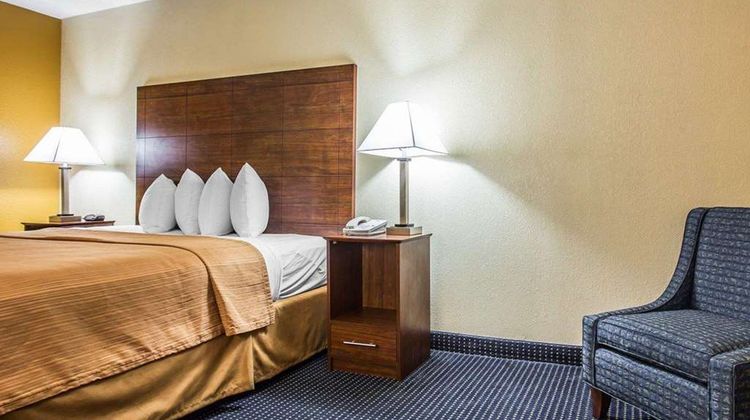 Quality Inn Mullins Room