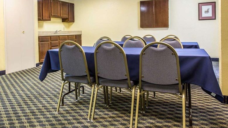 <b>Quality Inn Mullins Meeting</b>. Images powered by <a href="https://iceportal.shijigroup.com/" title="IcePortal" target="_blank">IcePortal</a>.