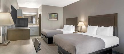 Quality Inn Room