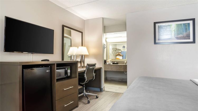 Quality Inn Suite