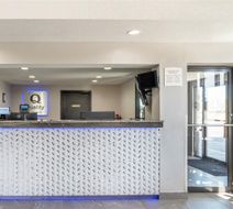 Quality Inn Lobby