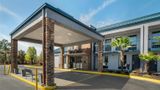 <b>Quality Inn Exterior</b>. Images powered by <a href="https://iceportal.shijigroup.com/" title="IcePortal" target="_blank">IcePortal</a>.